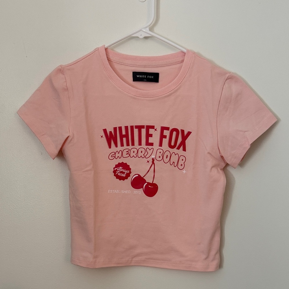 White Fox Light Pink 'Cherry Bomb' crop top- new, size small